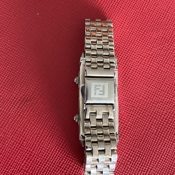 Fendi Dual Time Zone NEW Timepiece QUARTZ Watch - Picture 6 of 8